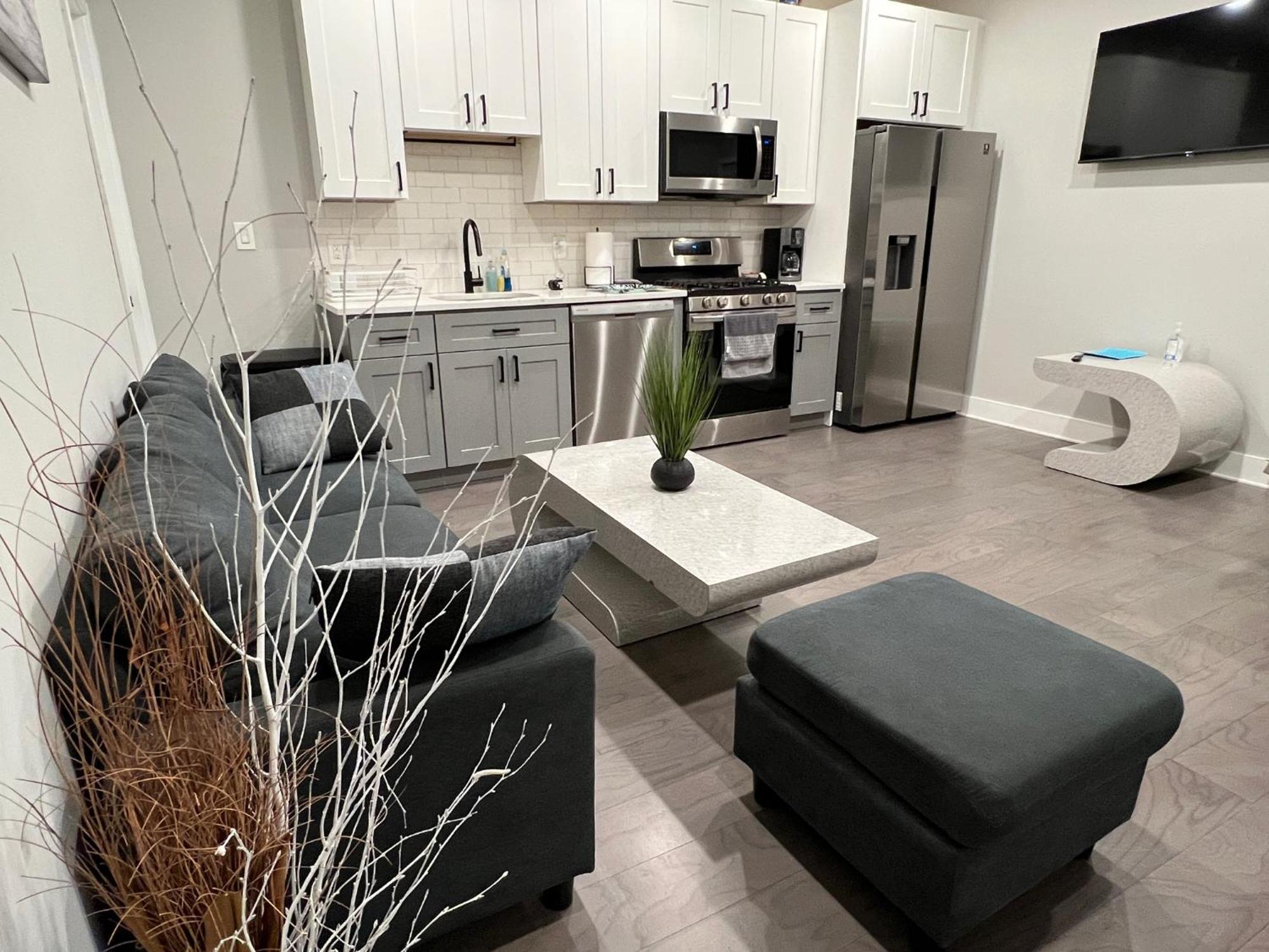 Charming 3Br 2Ba With Private Patio Lägenhet Philadelphia Exteriör bild